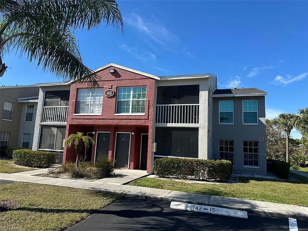 1 bed, 1.0 bath, 860 sqft, $1,600 — Photo 2
