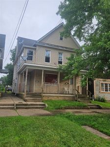 742 E 10th St, Erie, PA, 16503