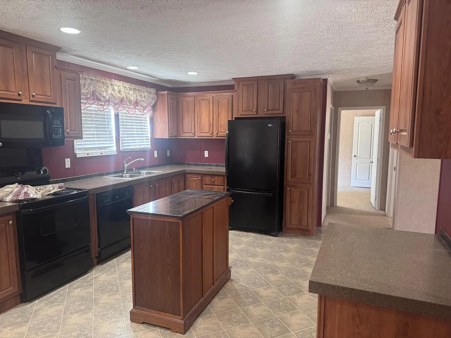 10910 Bama Rock Garden Rd — Photo 3