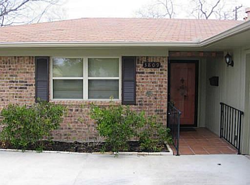 3rd image of 3809 Tanglewood Dr