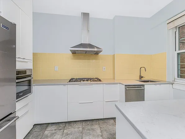 140 Cabrini Blvd APT 32, Manhattan, NY 10033