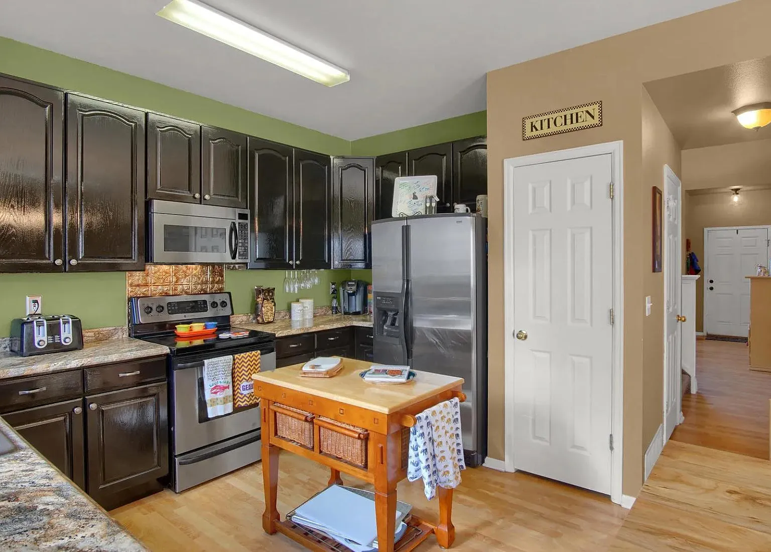 2 bed, 1603 sqft, $2,150 — Photo 4