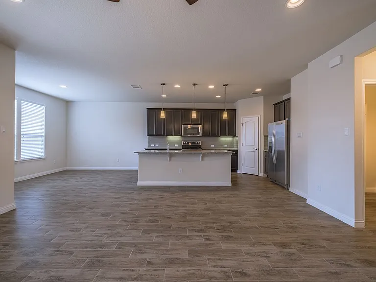 16009 Canberra Trl — Photo 10