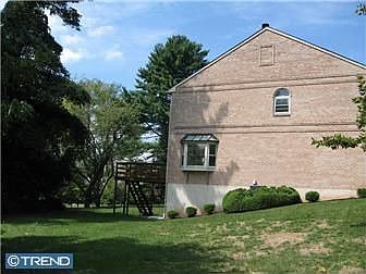 2nd image of 250 Washington Ct