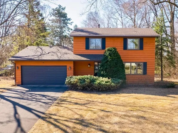 284 Jansa Dr, Shoreview, MN 55126