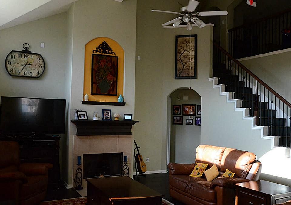 1st image of 522 Traynor Ln