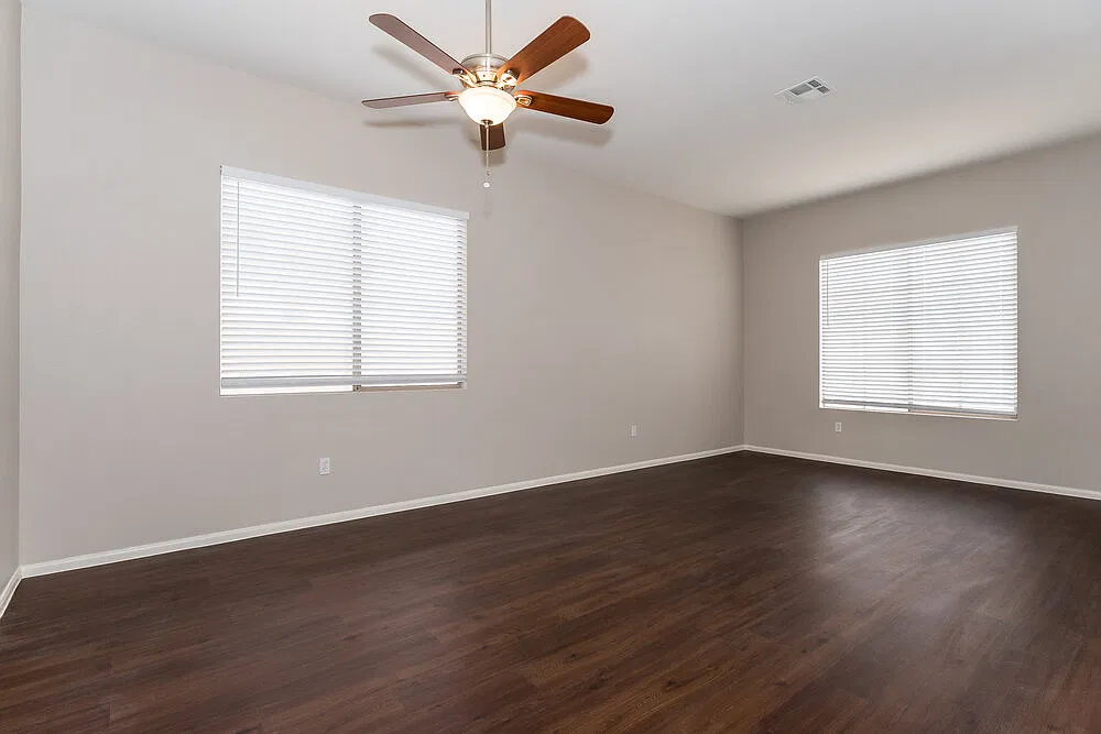 4 bed, 2.0 bath, 1934 sqft, $3,280 — Photo 2