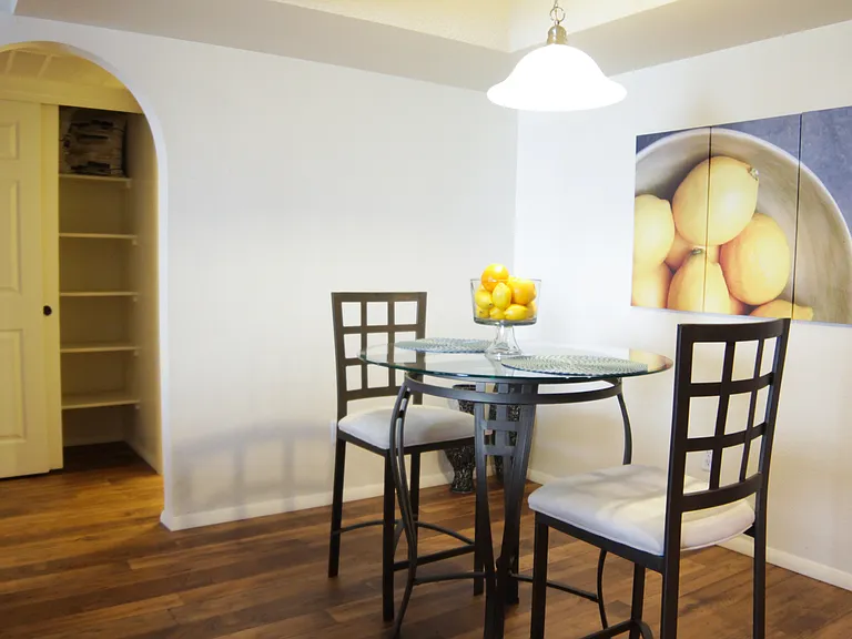 Desert Lakes Apartments — Photo 15