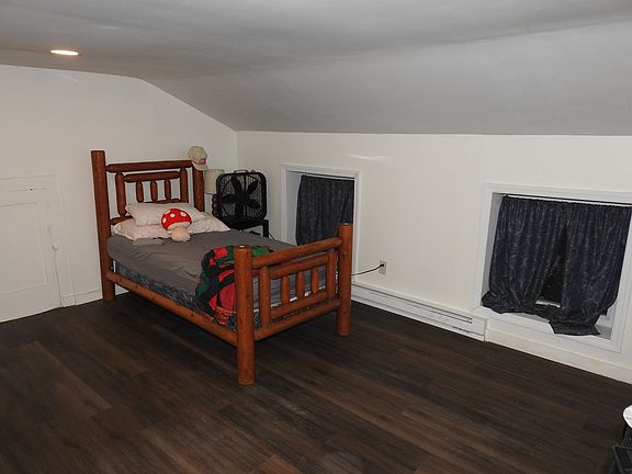 3rd image of 66 E Main St