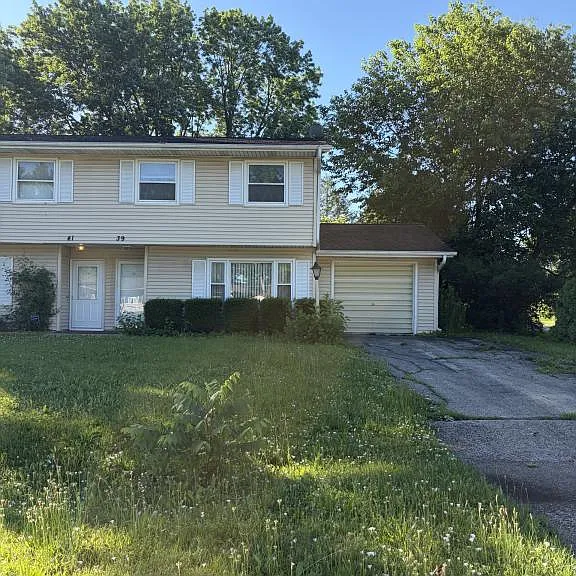 39 W Anchor Rd — Photo 1