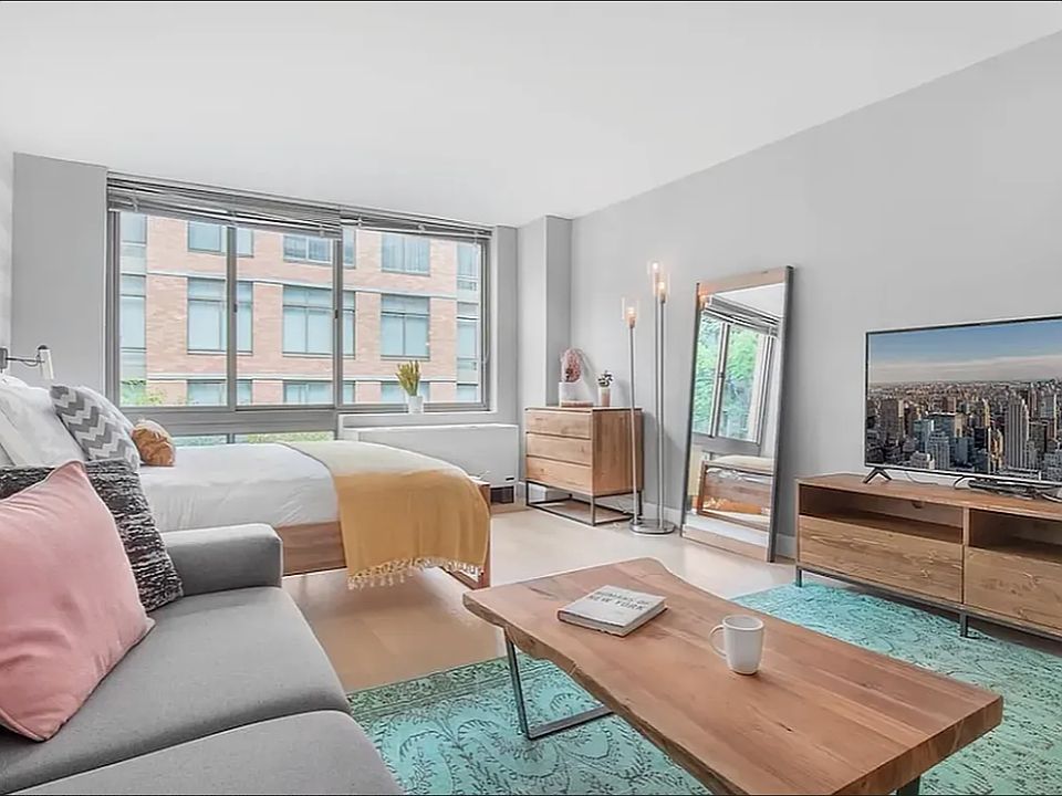 1st image of 130 W 15th St APT 10F