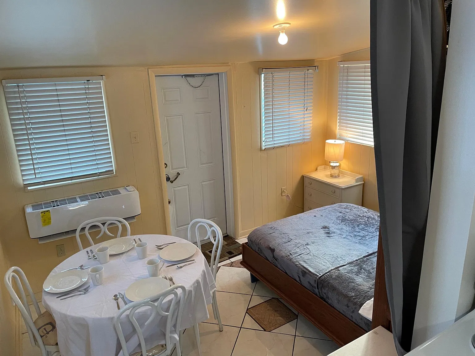 2 bed, 1.5 bath, 1000 sqft, $2,300 — Photo 4
