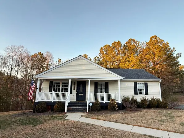 142 Pleasant Ridge Dr, Madison Heights, VA 24572