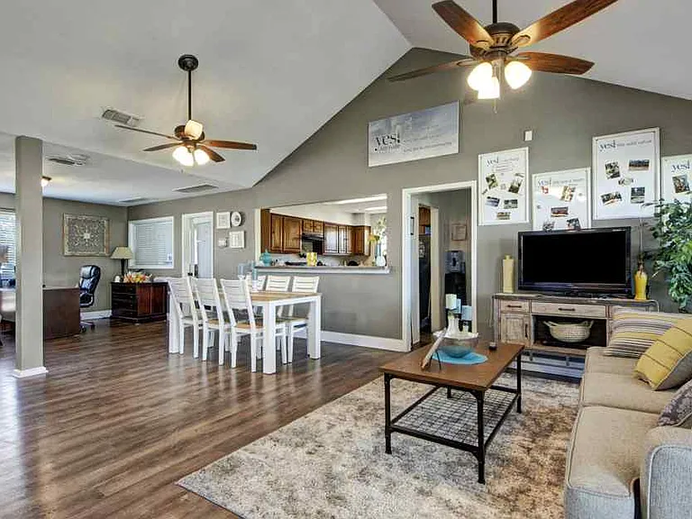 1001 Hummingbird Dr — Photo 7