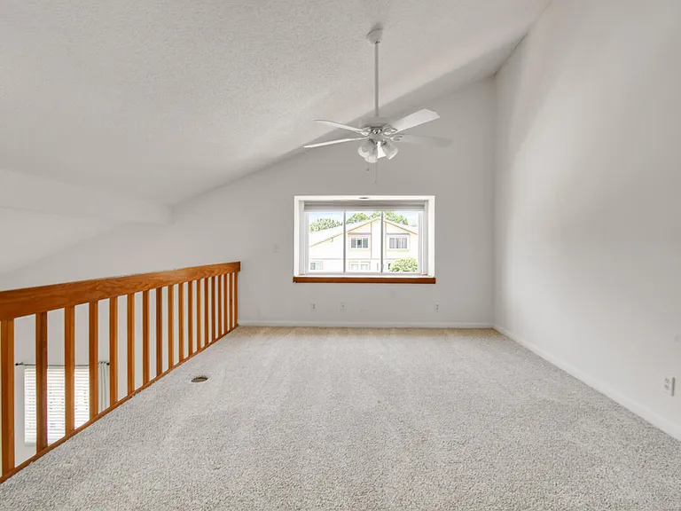 324 Maplecrest Cir — Photo 14