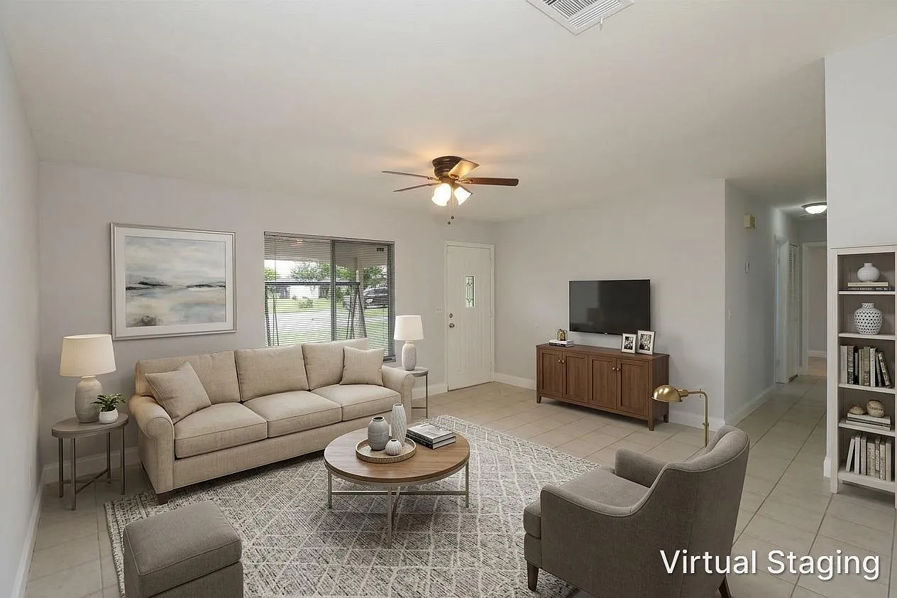 3 bed, 2.0 bath, 1176 sqft, $2,200 — Photo 2