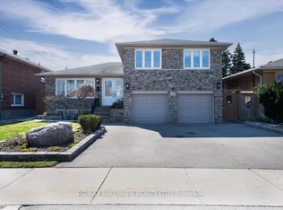 25 Fenley Dr, Toronto, ON M9R1M3