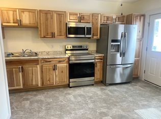 465 Lafayette St #1, Saint Johnsbury, VT 05819
