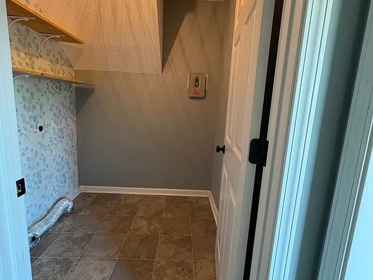 1317 Sunfield Dr — Photo 28