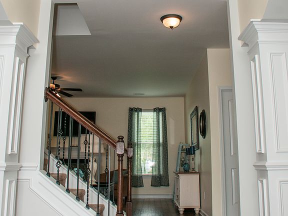 foyer looking into living ro