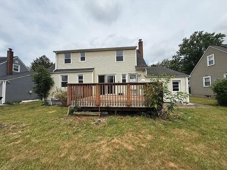 585 Mountainview Dr — Photo 32