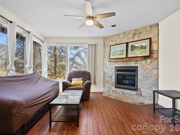 299 Blue Ridge Dr S Unit 1, Marion, NC 28752