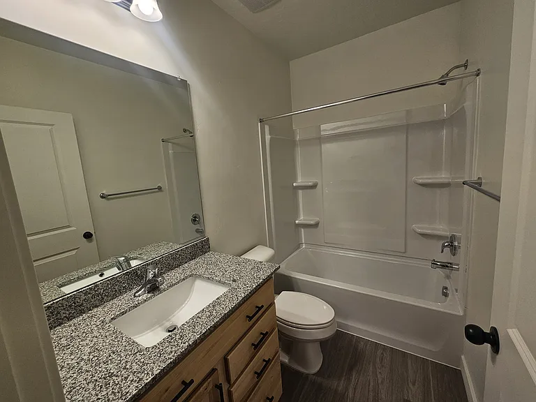 895 E Antelope Dr — Photo 17