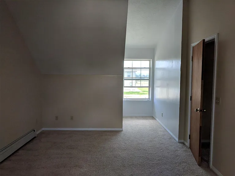 439B Country Club Ln — Photo 22