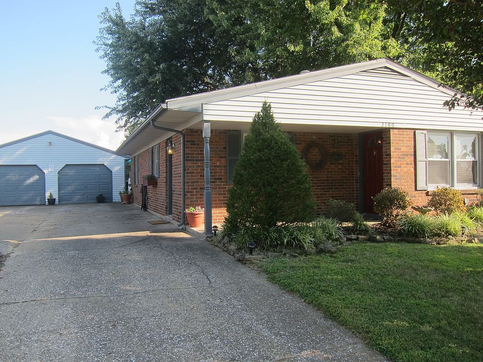 1st image of 2100 Lovell Dr