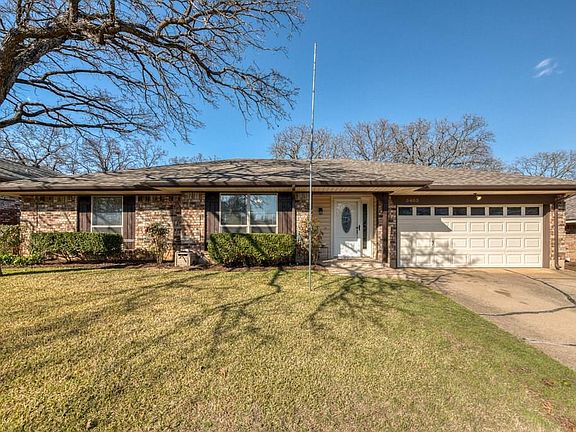 2nd image of 5405 Forest Bend Dr