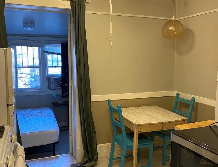 Eating area in kitchen