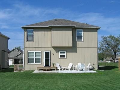 2nd image of 1011 Tamarisk Dr