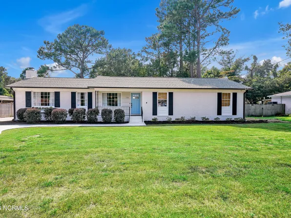 126 Spartan Road, Wilmington, NC 28405