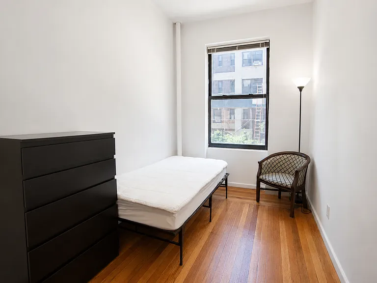 205 W 103rd St #1B — Photo 5