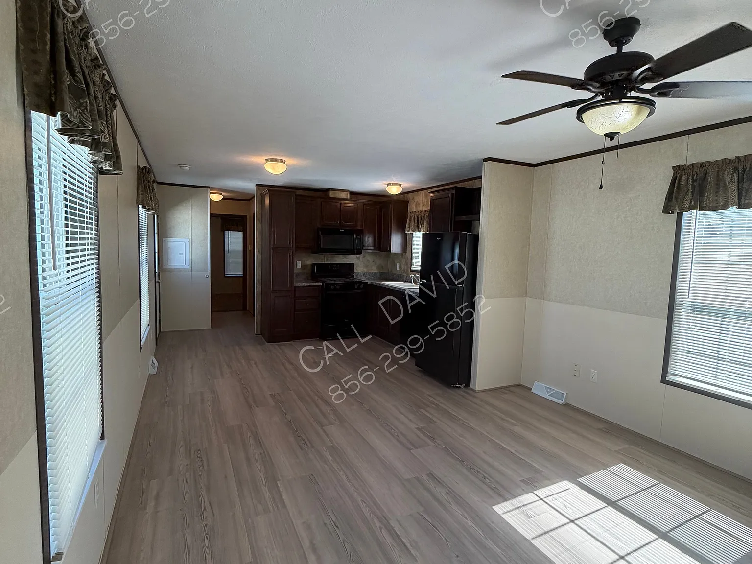 3 bed, 1.5 bath, 924 sqft, $1,675 — Photo 2