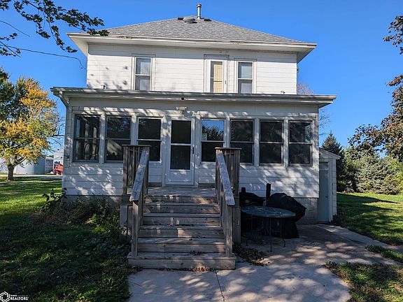 4th image of 1574 Lincoln Ave