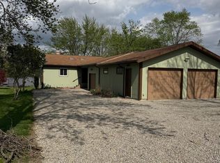 190 Lakengren Dr, Eaton, OH 45320