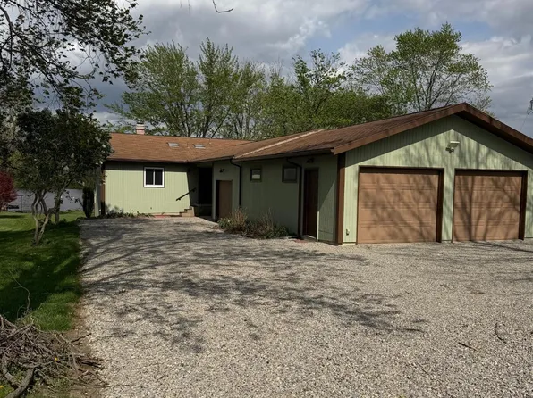 190 Lakengren Dr, Eaton, OH 45320