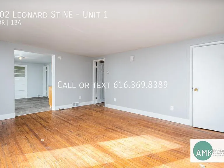 202 Leonard St NE #1 — Photo 4