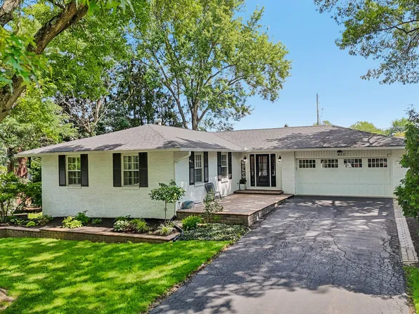 857 Lookout Point Dr, Columbus, OH 43235