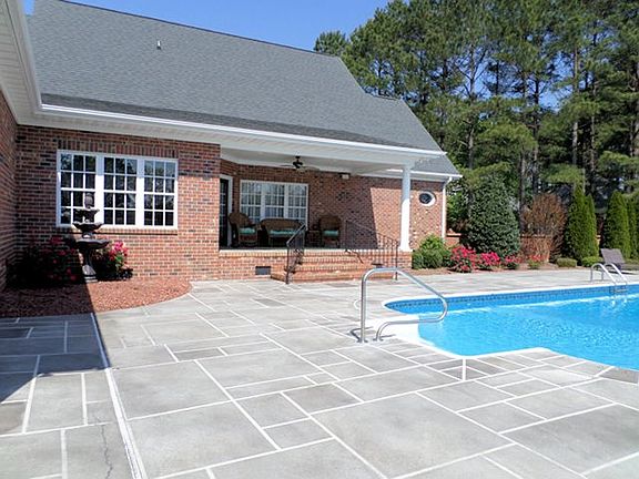 3rd image of 113 Harding Pl