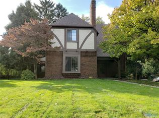 2673 Meadowwood Dr, Toledo, OH 43606