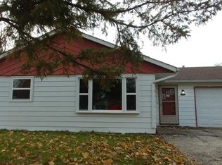 1144 Chippewa Cir, Carpentersville, IL 60110