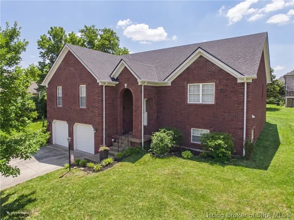 3114 Heritage Heights Way, Jeffersonville, IN 47130