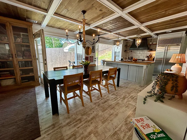 1195 Hill St SE — Photo 3