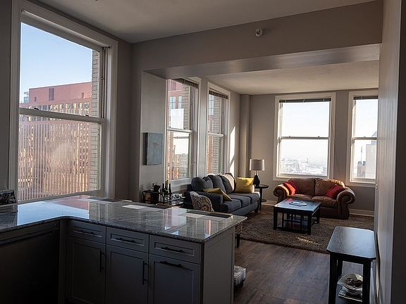 3rd image of 300 S 16th St APT 1004