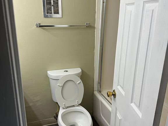 5th image of 3287 Ashley Ln