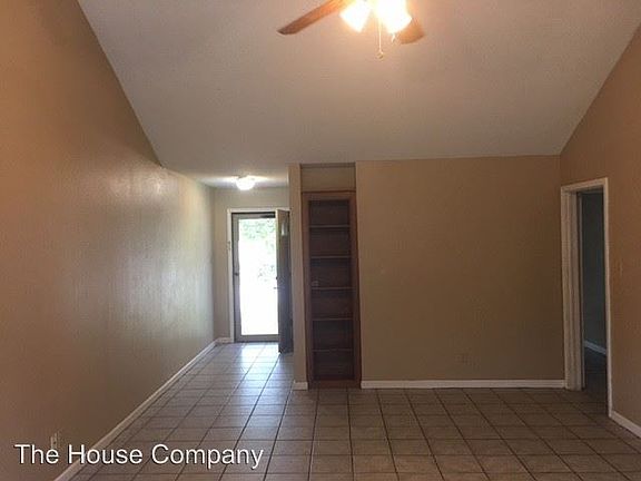 4th image of 41 Back Bay Cir
