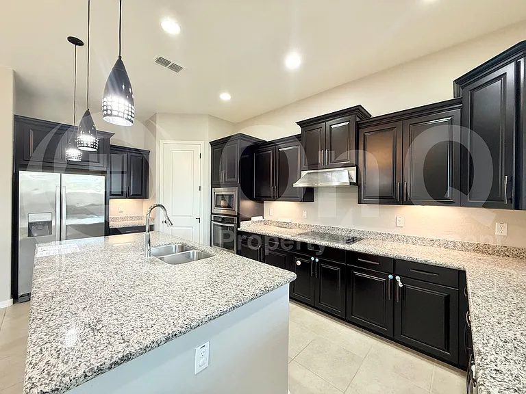 1007 E Buffalo St — Photo 10
