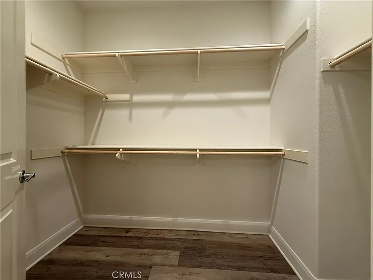 7362 Luminaire Pl — Photo 34